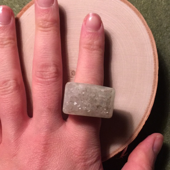 Druzy Ring size 9 - Picture 5 of 8